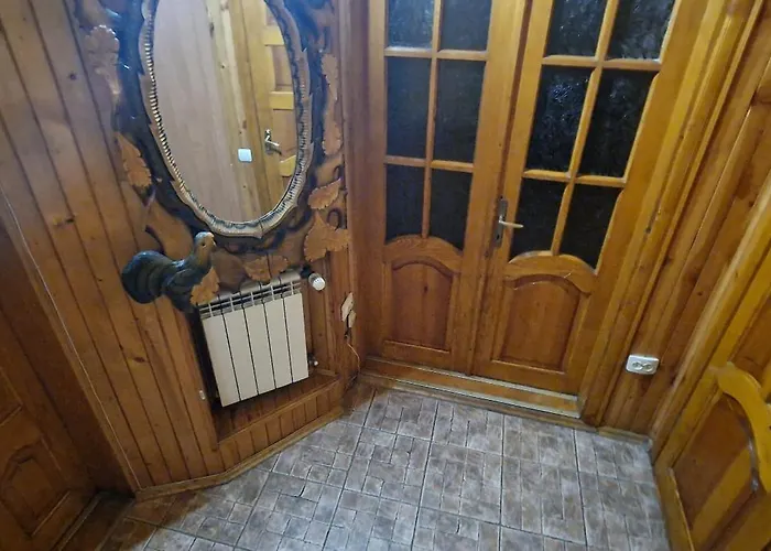 між центром і вокзалом * Leópolis